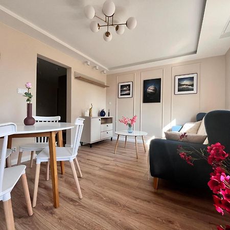 Prestige Apartment Bohaterow Warszawy 키엘체 외부 사진